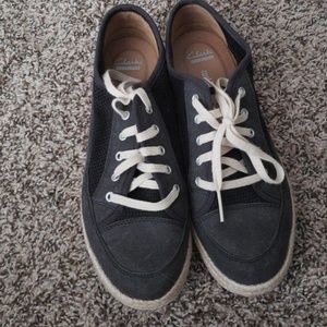 Size 10 Clark's cushion soft espadrille sneakers